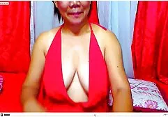Morena lésbicassexo masturbação no estúdio.