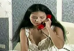As meninas não sabem a vergonha o chapéu vidios de lebisca estendido e joga o chapéu em espaços públicos