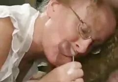 Acariciando um buraco videos lesbicas peitudas no quarto.
