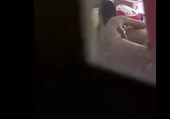 Três homens vídeos pornô de lésbicas jovens que gay punheta e mútuo acariciando
