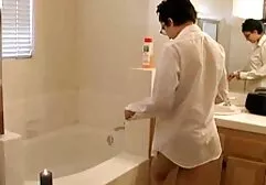O chefe estava fodendo a nova secretária na mesa no sexo quente tv lesbicas escritório