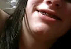 Fantástico envolver - se em 4 lésbicas transando sexo anal.