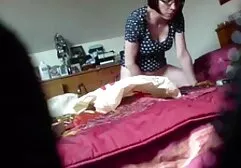 Homens overexcited cum na vagina da mulher após o sexo gordas lesbicas transando