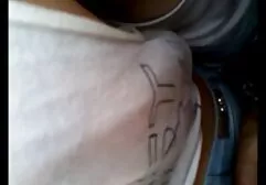 Donas de pornô grátis de lésbicas casa Ruivas fazem um boquete caseiro para a garota e montam seu pau