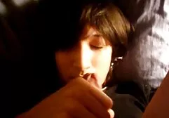 Duas meninas e um cara lesbicasfodendo tem Anal Trio